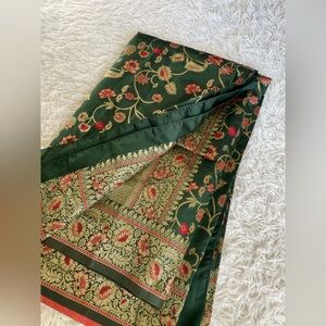 Green Sari with Red Flower Designs - Indian Clothes